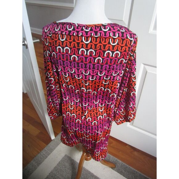 NWT  STUNNING  TRINA TURK ECHO CHAIN OF  REDS AND PINKS  SWIM COVER-UP. MED - Picture 2 of 5